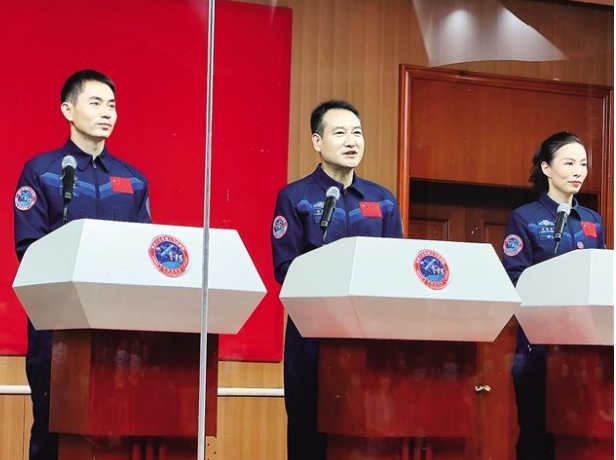 神舟十三号载人飞船将于16日凌晨发射 飞行乘组由翟志刚王亚平叶光富组