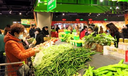粮油肉蛋菜等民生商品供应充足
