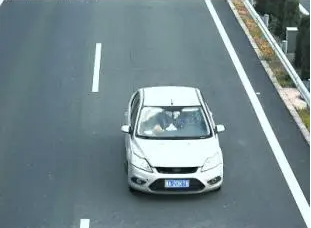呼和浩特：电子眼报警 套牌车报废车被查