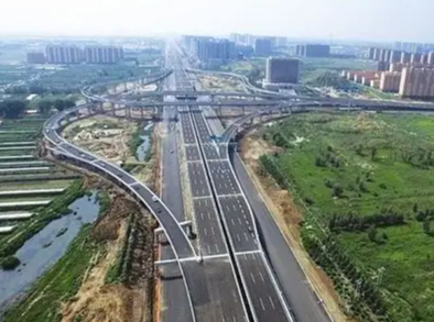 呼包鄂乌公路“2小时交通圈”加快成形