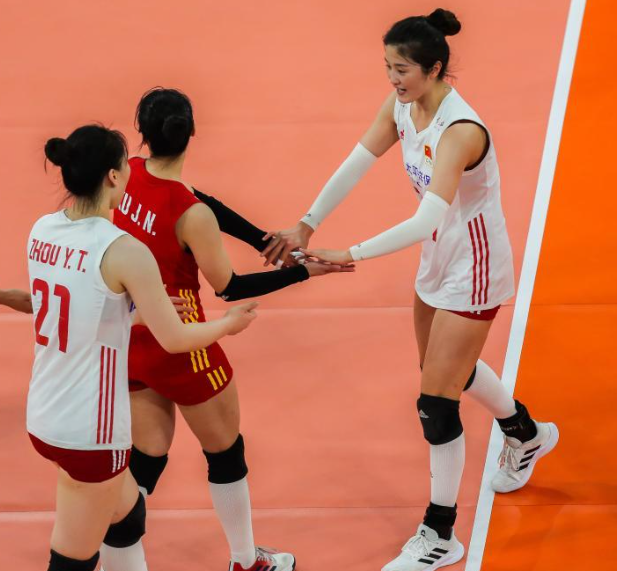 中国女排战胜泰国队晋级亚洲杯决赛