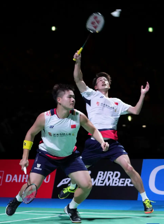 日本羽毛球公开赛：中国队梁伟铿/王昶夺得男双冠军