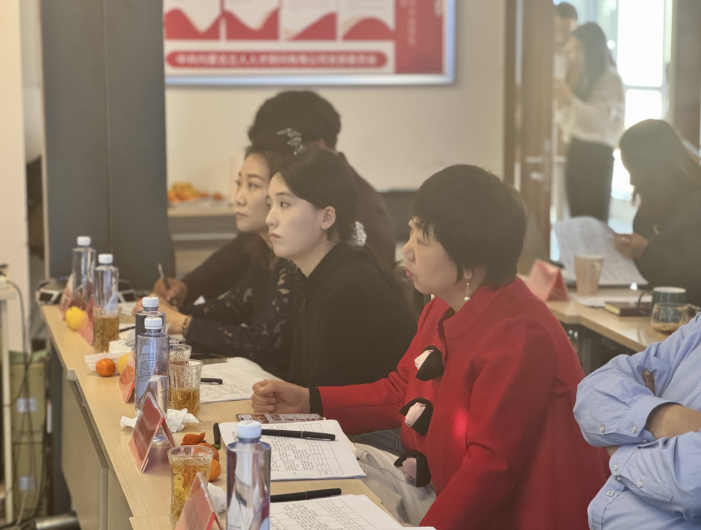 墨香沁润，AI赋能，外语朗朗：立人人才读书分享会温情落幕